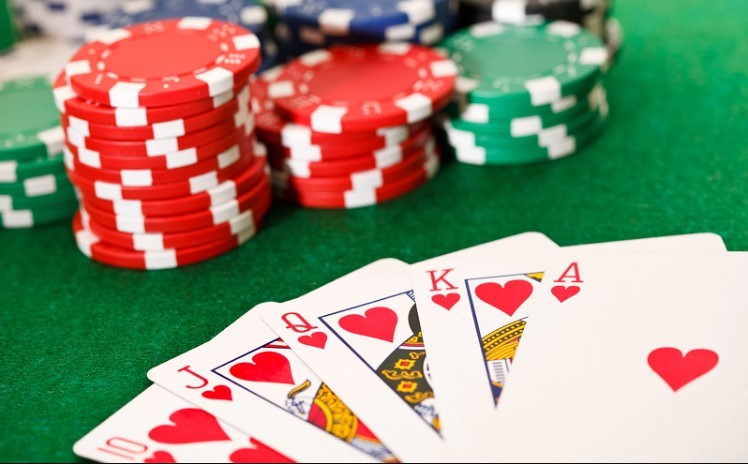 Hướng dẫn chơi Poker EE88 đơn giản